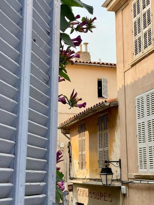 Click! Casa Lamartine Fabulous Ideal Location Walk To All!!! กาซีส์ ภายนอก รูปภาพ