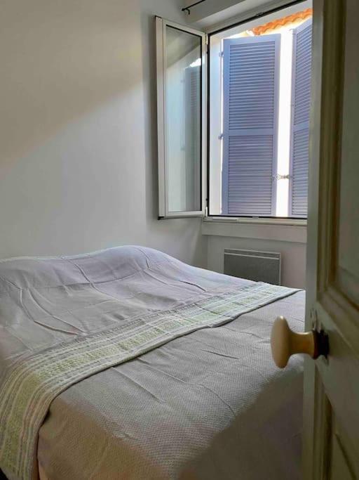 Click! Casa Lamartine Fabulous Ideal Location Walk To All!!! กาซีส์ ภายนอก รูปภาพ